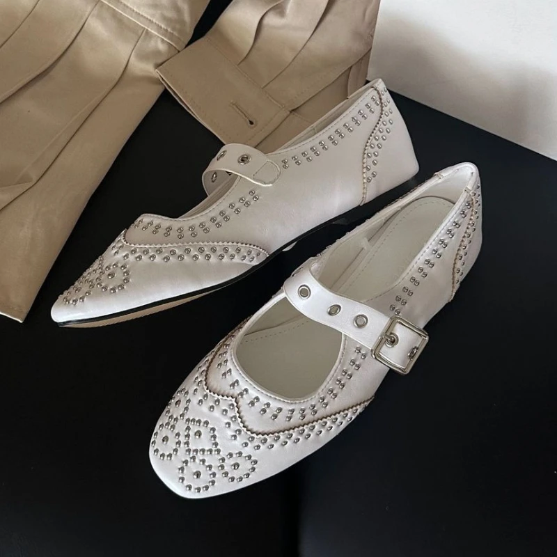 Retro Rivet Buckle Design Flat - огляд і ціна Women'S Fashion Brand Shoes