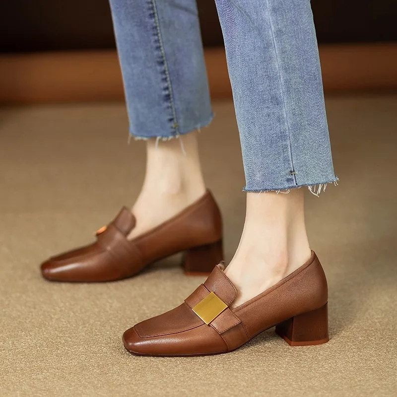 women Fashion Leather Pumps El - огляд і ціна Women Fashion Jeans