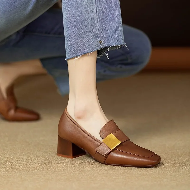 women Fashion Leather Pumps El - огляд і ціна Women Fashion Jeans
